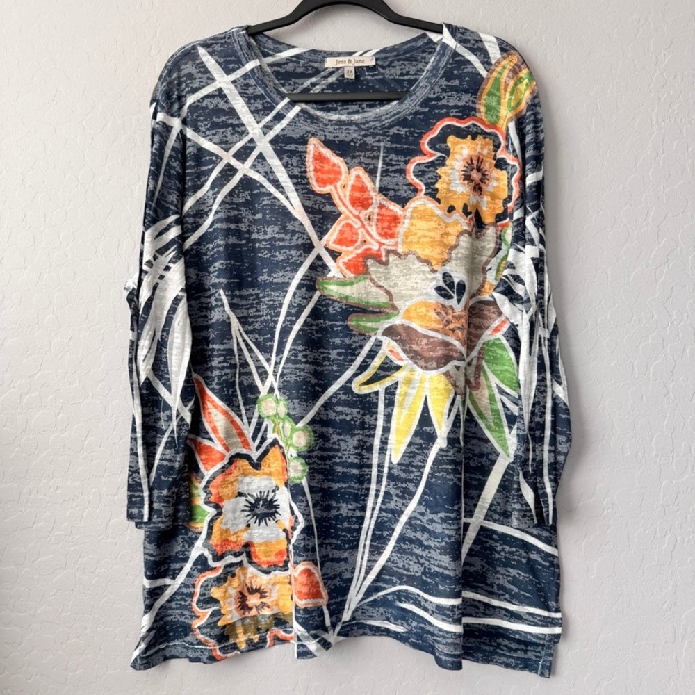 Jess & Jane 2X Tunic Top Navy Blue Long Sleeve Floral Geometric Art to Wear